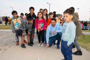 Lee más sobre el artículo Gran celebración por el Mes de las Infancias en Avellaneda: un día de juego, arte y diversión para todos