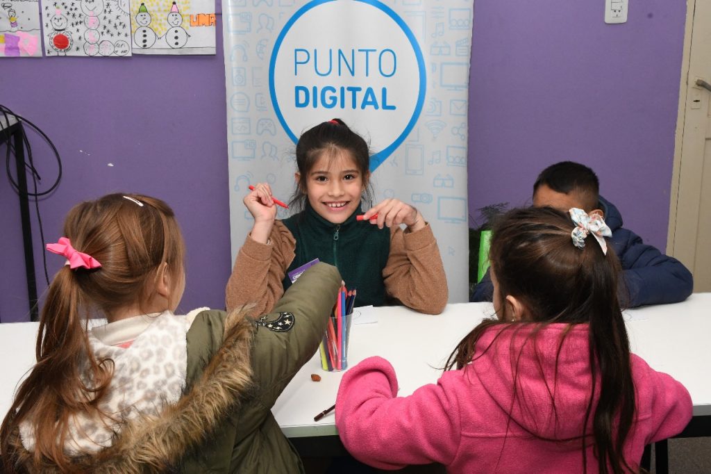 Lee más sobre el artículo Avellaneda celebra el mes de las Infancias con actividades para toda la familia