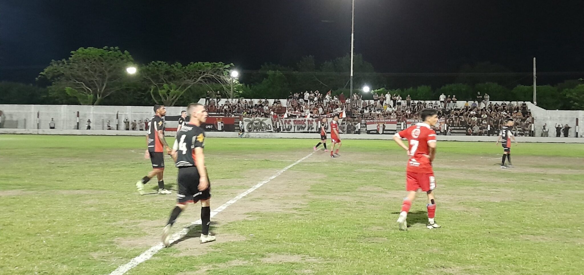 Lee más sobre el artículo Empate entre Tiro y Romang en la semifinal del torneo de la Liga Reconquistense de Fútbol