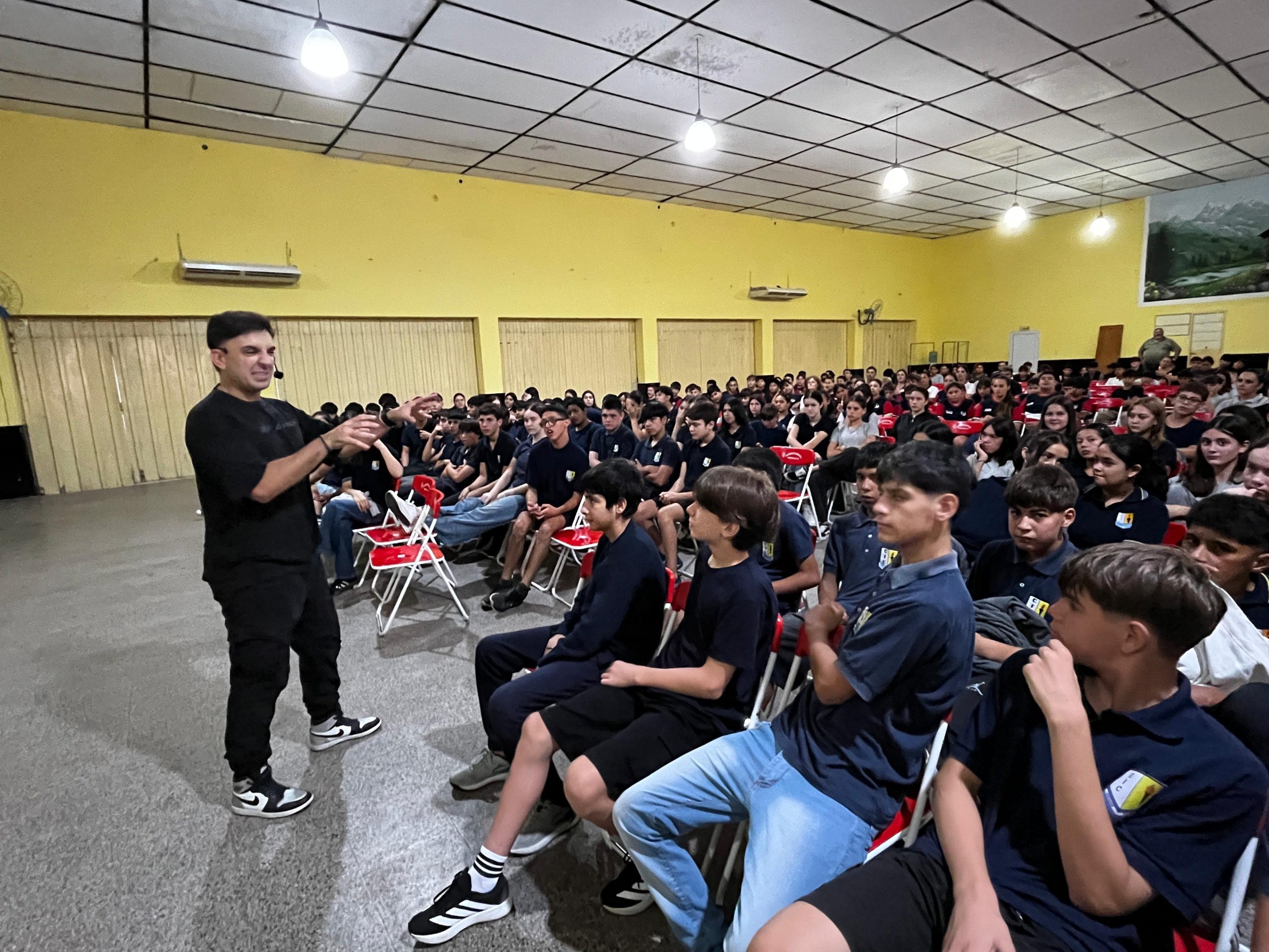 Lee más sobre el artículo Charla de concientización para jóvenes en Romang
