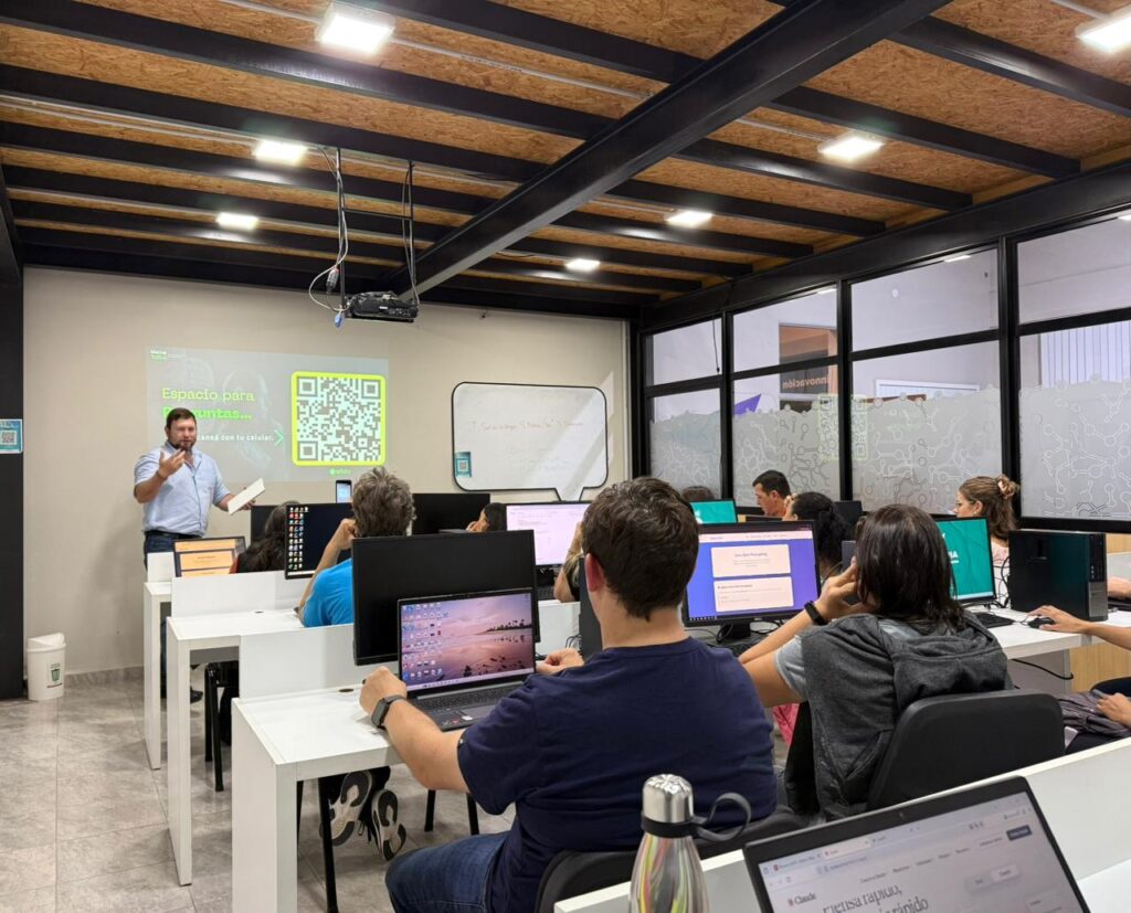 Avellaneda apuesta a la formación en inteligencia artificial