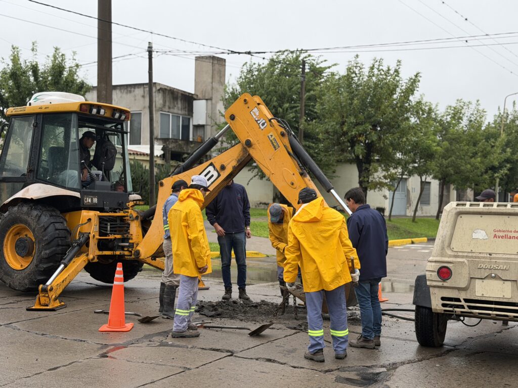Ante la llegada del fenómeno de El Niño, la Municipalidad recuerda que está prohibido conectar desagües pluviales a la red cloacal