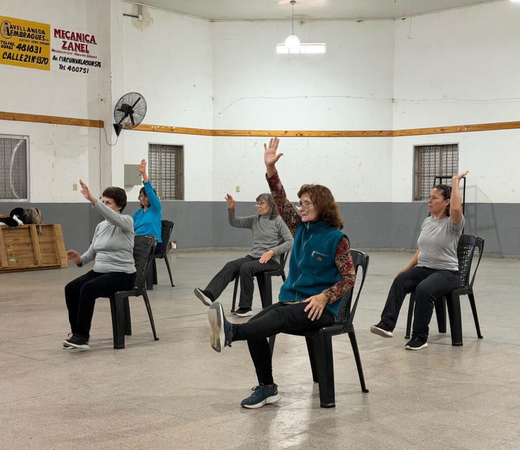 Adultos Activos: gimnasia y encuentro para personas mayores en B° Port Arthur