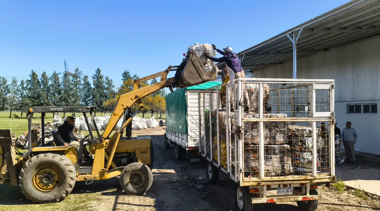 Lee más sobre el artículo El Consorcio Microregión E1 entregó miles de kilos de residuos recuperados para su reutilización