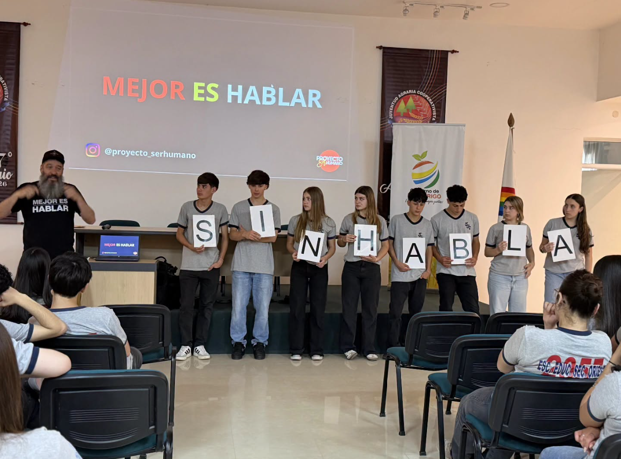 Lee más sobre el artículo Malabrigo realizó una jornada de prevención de las adicciones junto a estudiantes secundarios